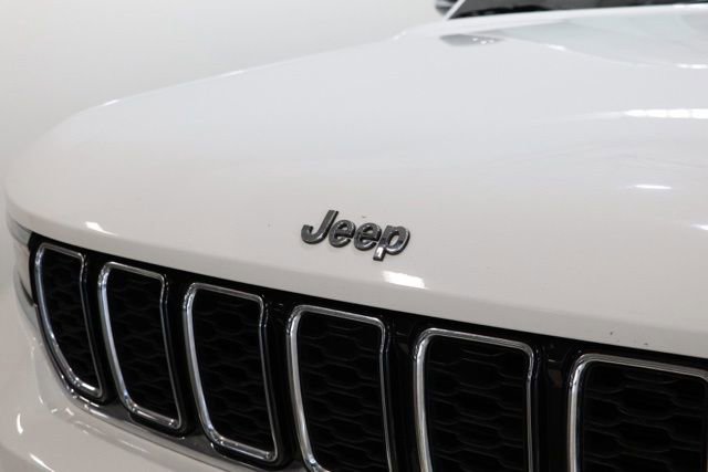 Used 2021 Jeep Grand Cherokee L Limited AWD/4WD image 11