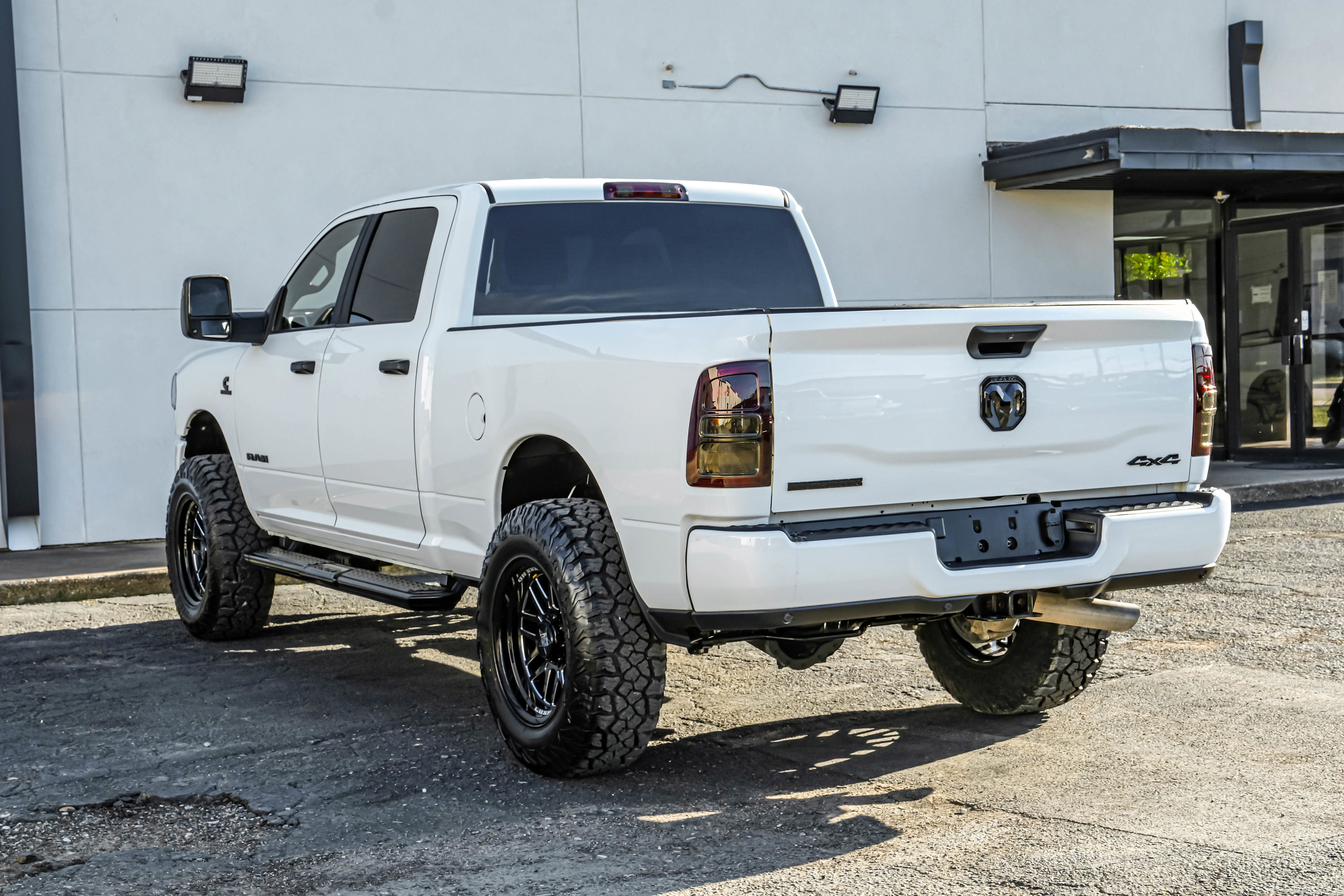 Used 2023 RAM 2500 Big Horn w/ Level 1 Equipment Group AWD/4WD image 8