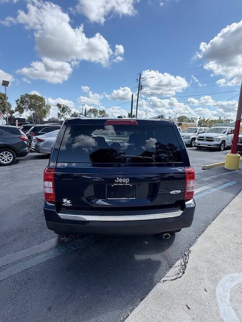 Used 2016 Jeep Patriot High Altitude FWD image 6