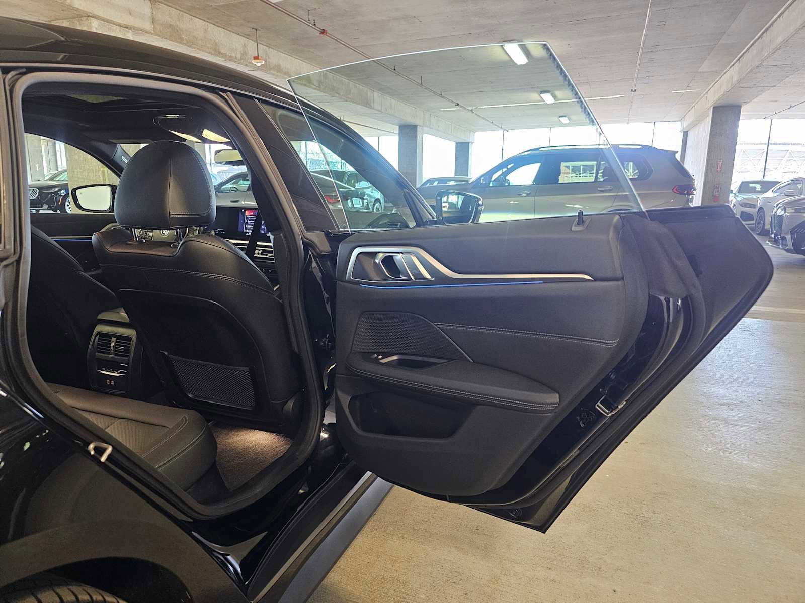 Used 2023 BMW i4 eDrive35 w/ Premium Package image 38