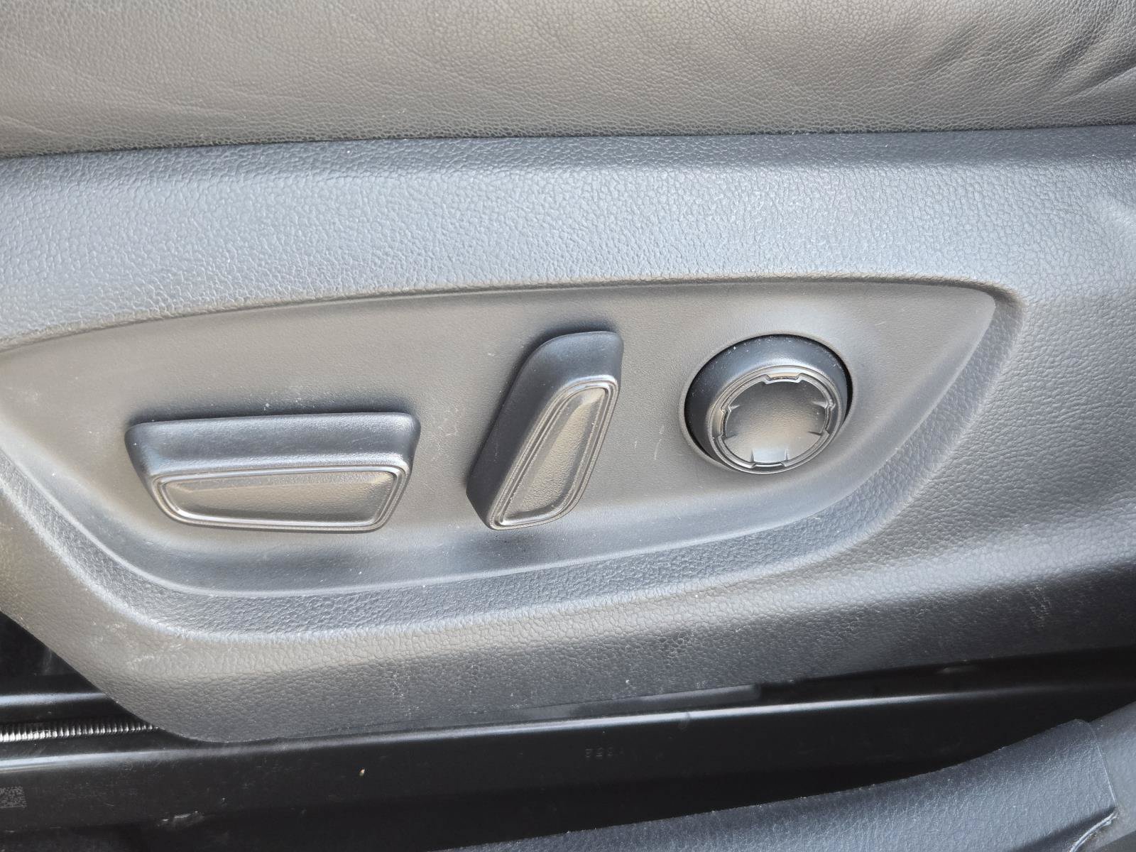 Used 2021 Toyota Avalon Limited w/ Advanced Safety Package FWD image 21