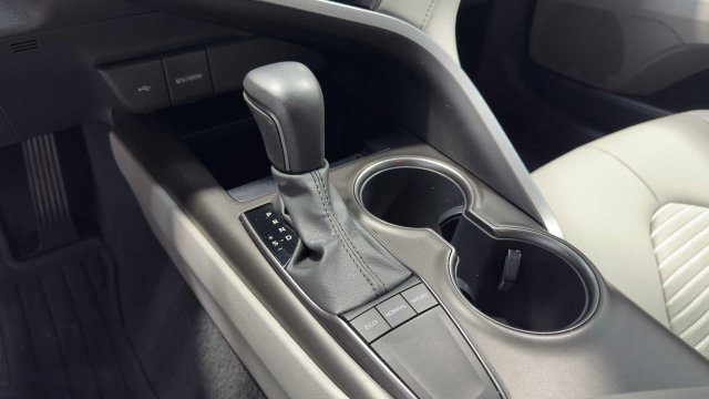 Used 2023 Toyota Camry SE FWD image 23