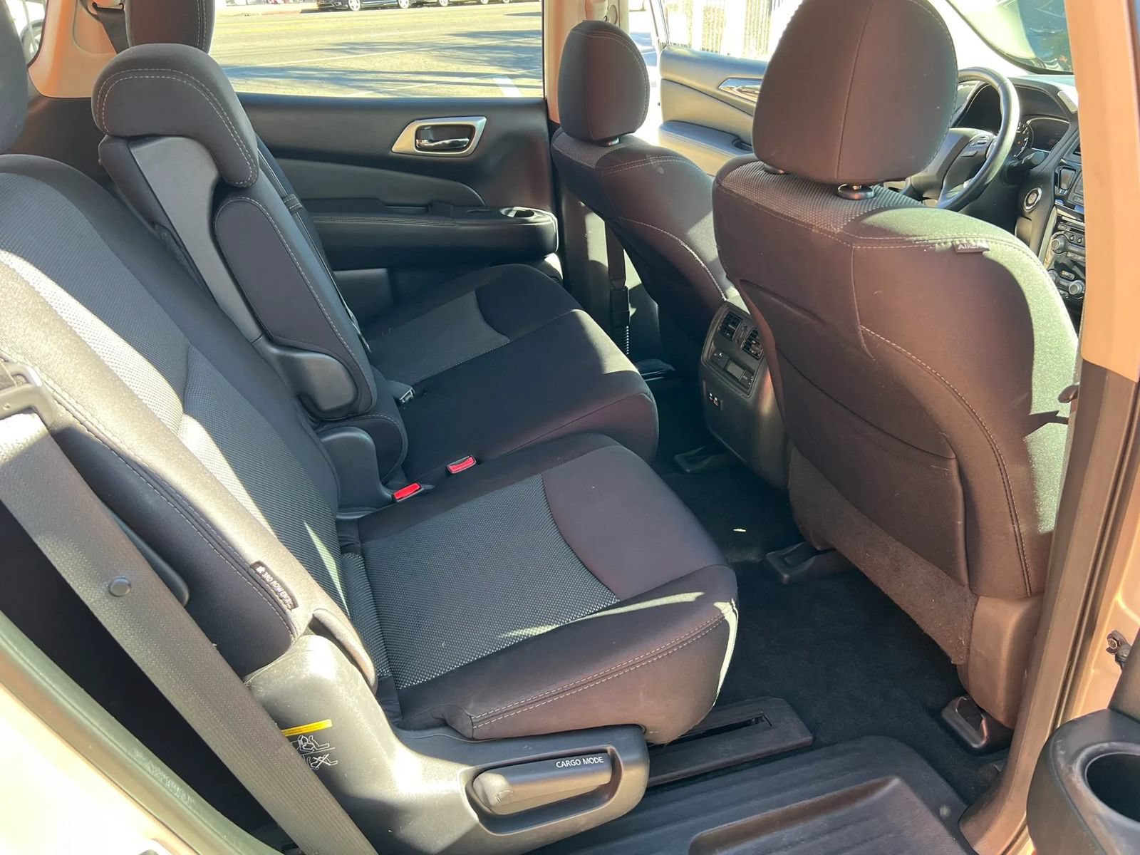 Used 2019 Nissan Pathfinder SV FWD image 13