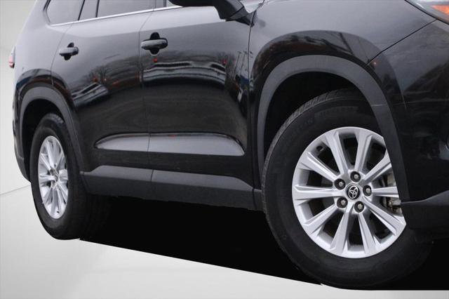 Certified 2025 Toyota Grand Highlander AWD image 3