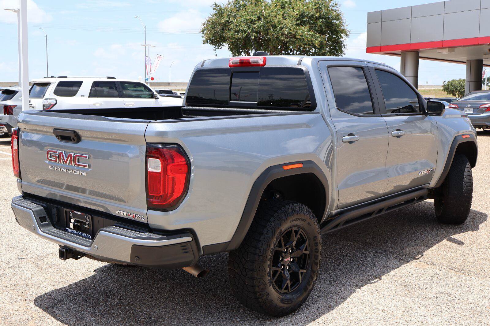 Used 2024 GMC Canyon AT4X AWD/4WD image 3