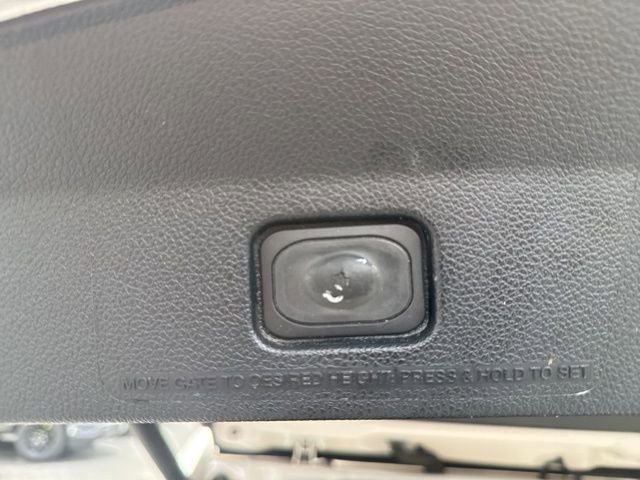 Used 2018 Ford Explorer Sport image 12