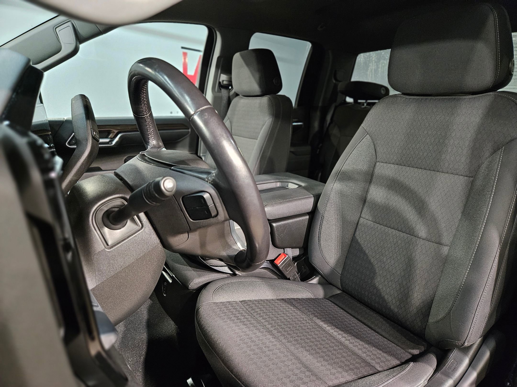 Used 2023 Chevrolet Silverado 1500 LT image 23