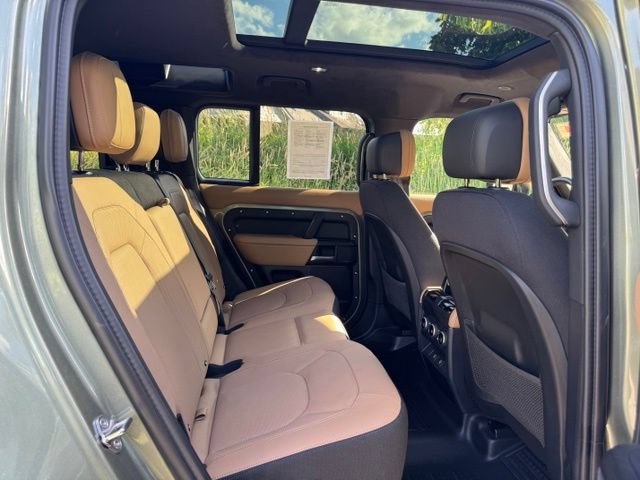Certified 2025 Land Rover Defender 110 X AWD/4WD image 17