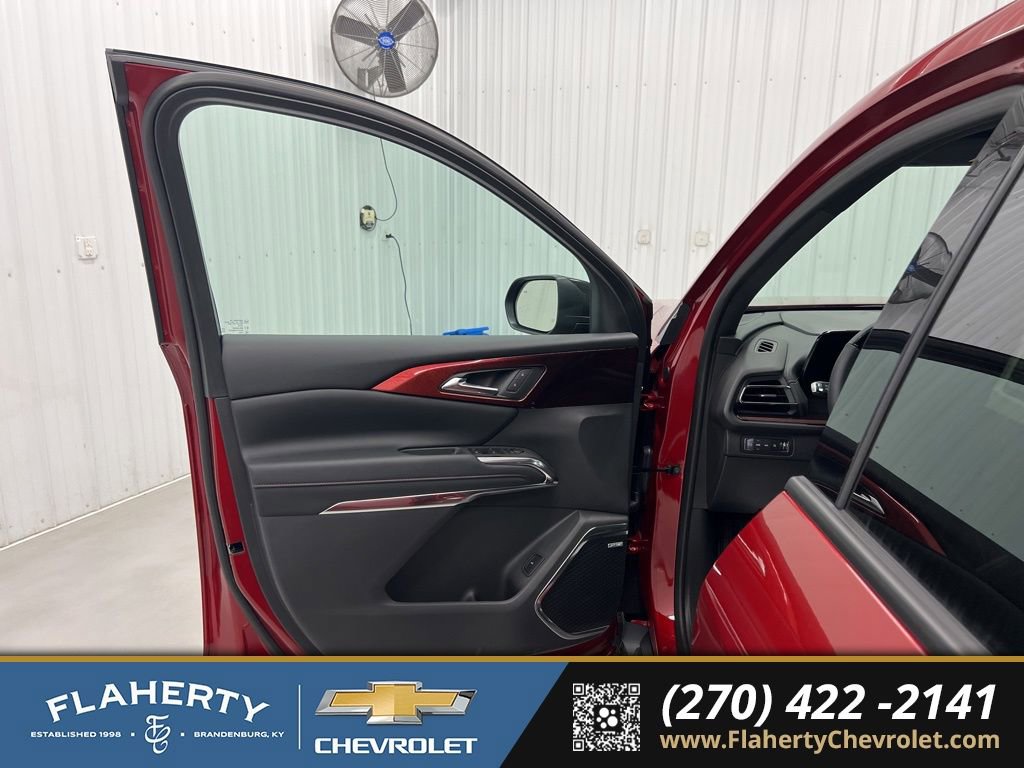 New 2026 Chevrolet Traverse Z71 w/ Enhanced Driving Package image 8