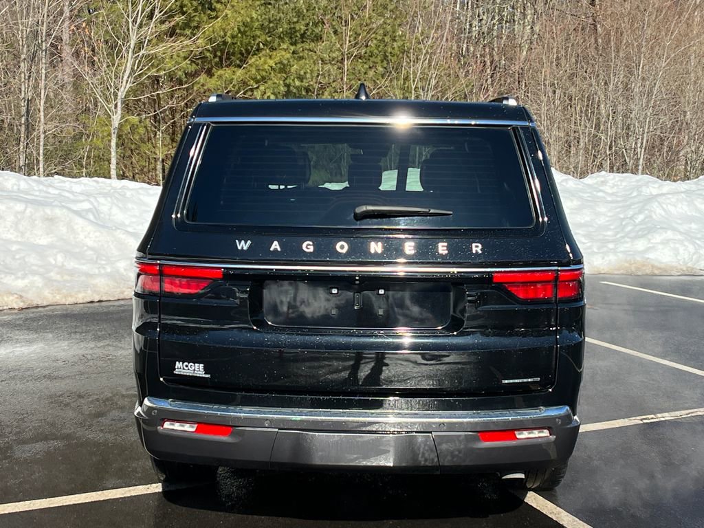 Used 2022 Jeep Wagoneer Series III w/ Premium Group I image 4