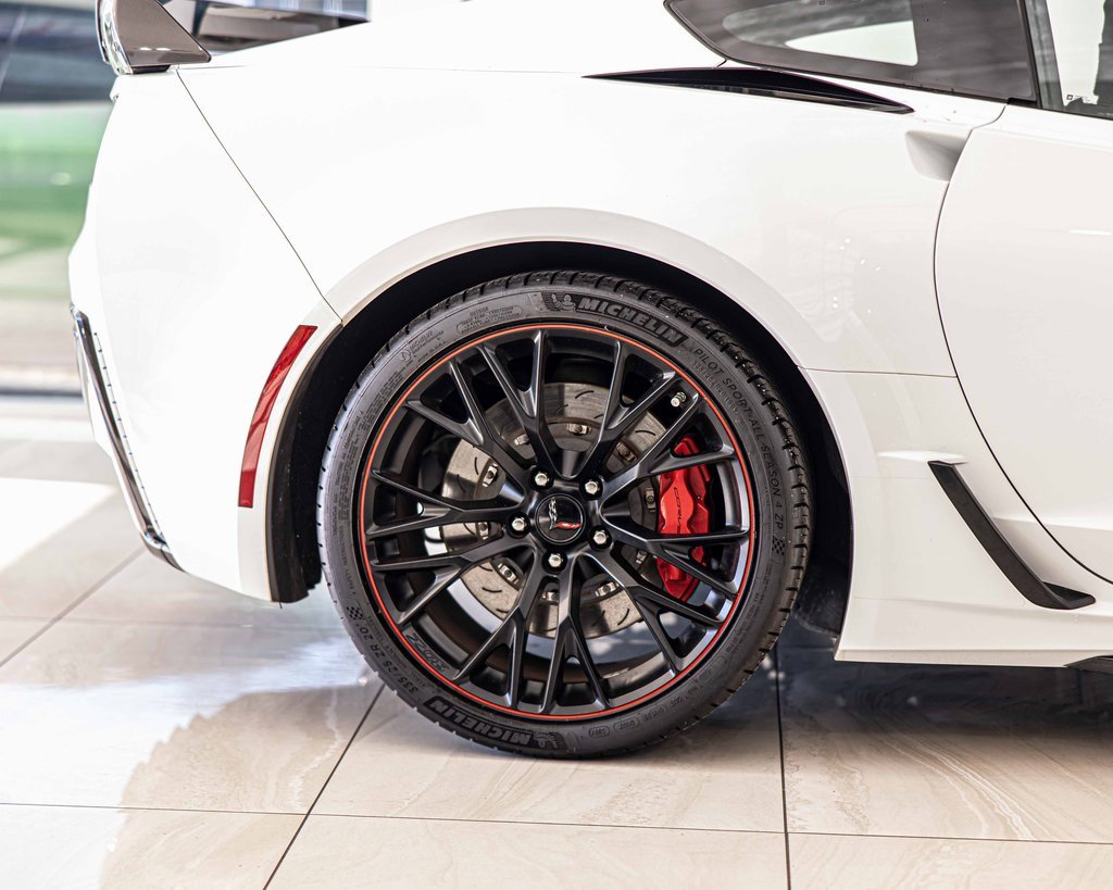 Used 2019 Chevrolet Corvette Z06 w/ Battery Protection Package image 12