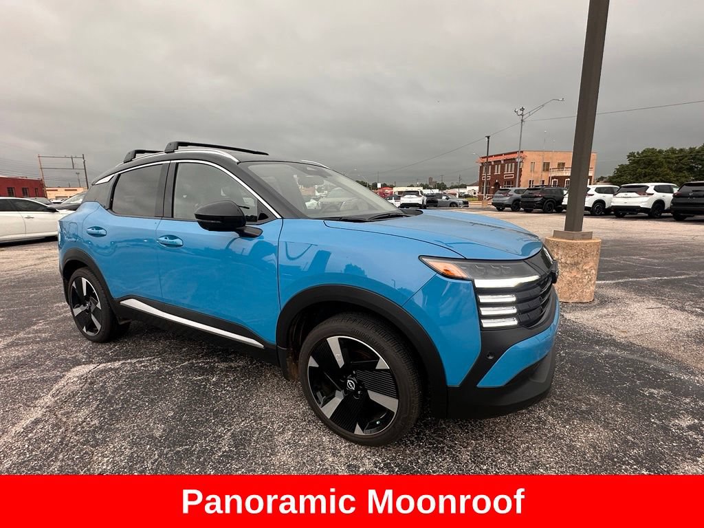 Certified 2025 Nissan Kicks SR w/ SR Premium Package AWD/4WD image 11