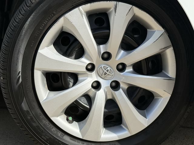 Used 2025 Toyota Corolla LE FWD image 10