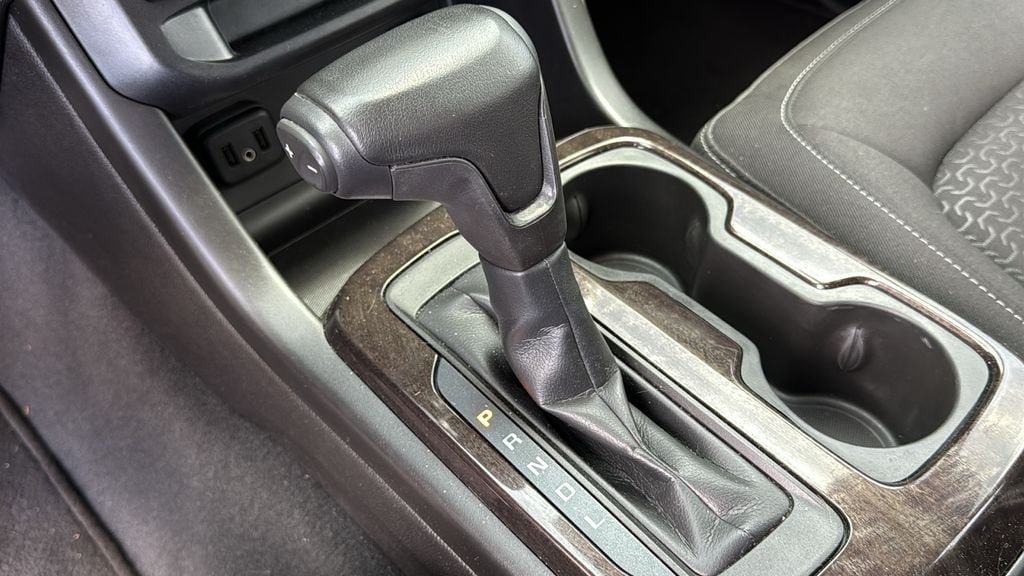 Used 2019 GMC Canyon SLE w/ Driver Alert Package AWD/4WD image 18