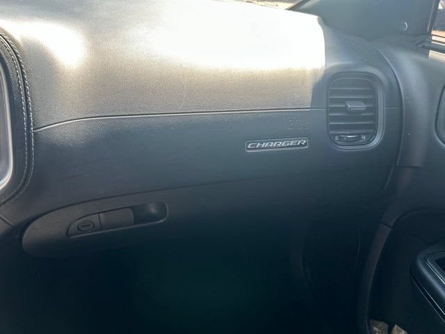 Used 2022 Dodge Charger R/T w/ Plus Group RWD image 26