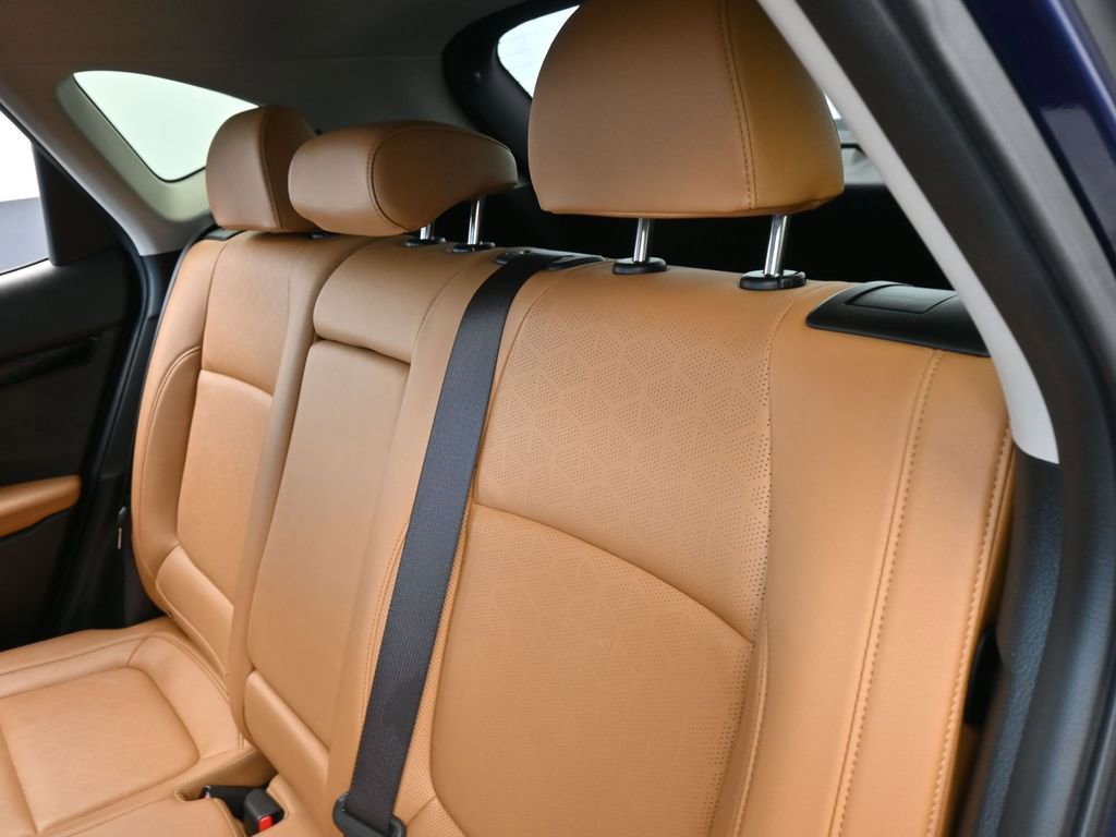 Used 2024 Kia Seltos EX image 30