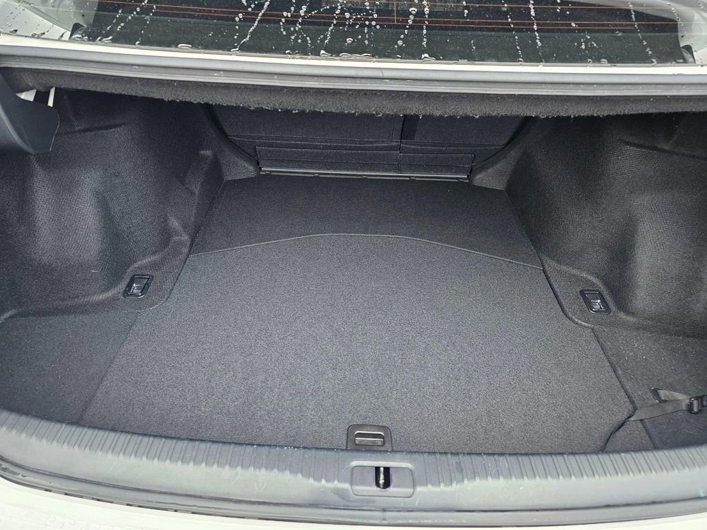 Used 2017 Lexus IS 300 F Sport w/ F Sport Package image 14