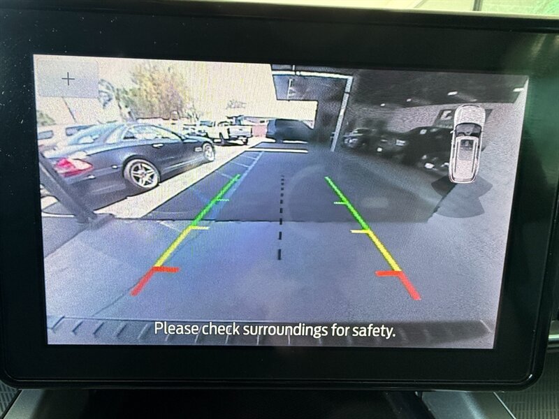 Used 2021 Ford Explorer XLT w/ Equipment Group 202A RWD image 31