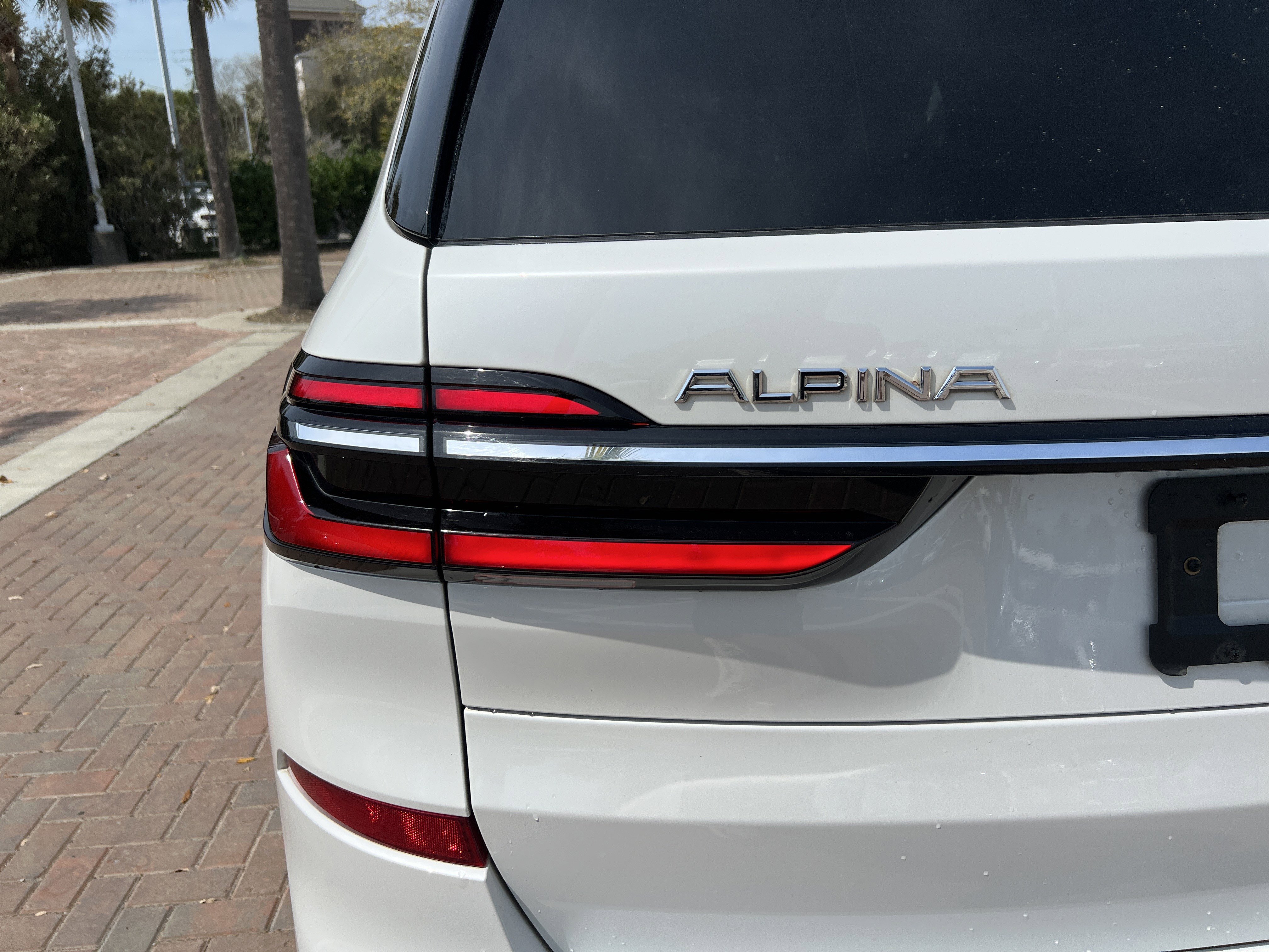 Used 2024 BMW ALPINA XB7 image 47