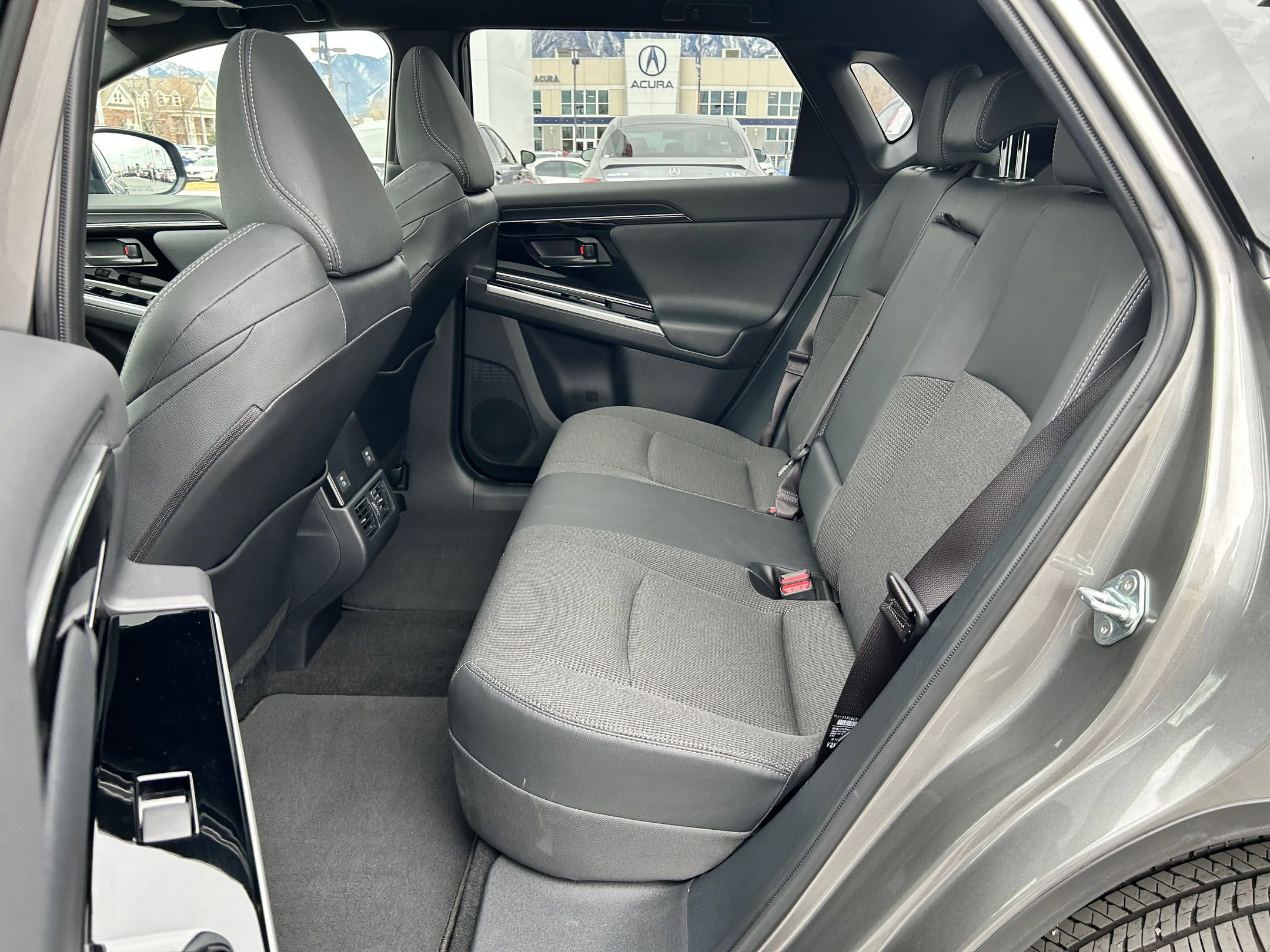 Used 2023 Toyota bZ4X XLE w/ Weather Package image 23