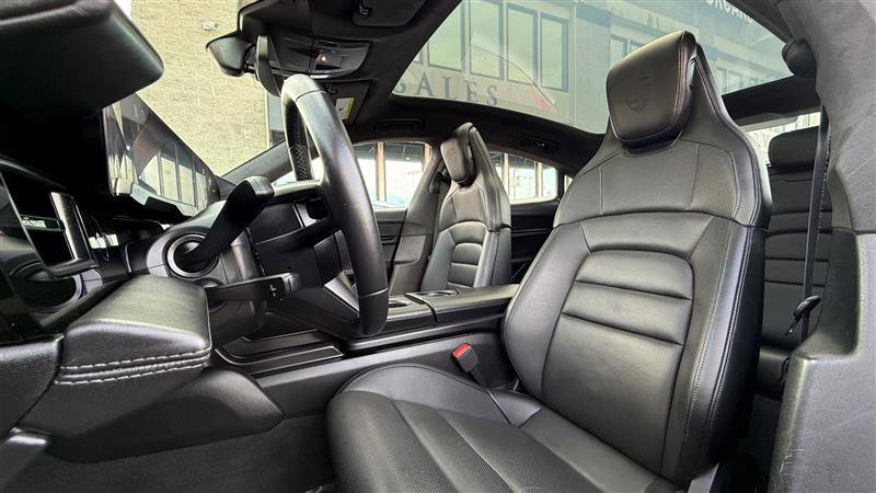 Used 2022 Porsche Taycan GTS image 11