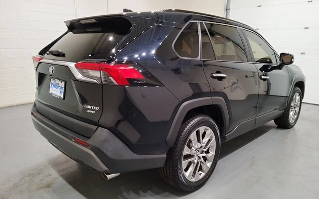 Used 2019 Toyota RAV4 Limited w/ Advanced Technology Package AWD/4WD image 8