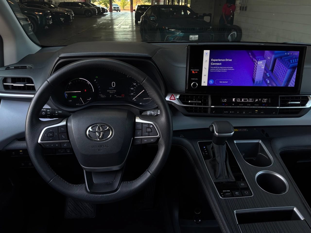 Used 2026 Toyota Sienna XLE FWD image 16