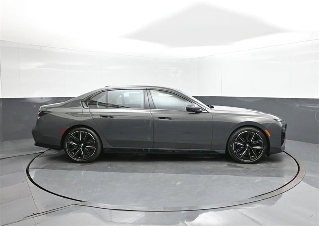 New 2025 BMW 740i xDrive w/ Executive Package image 26
