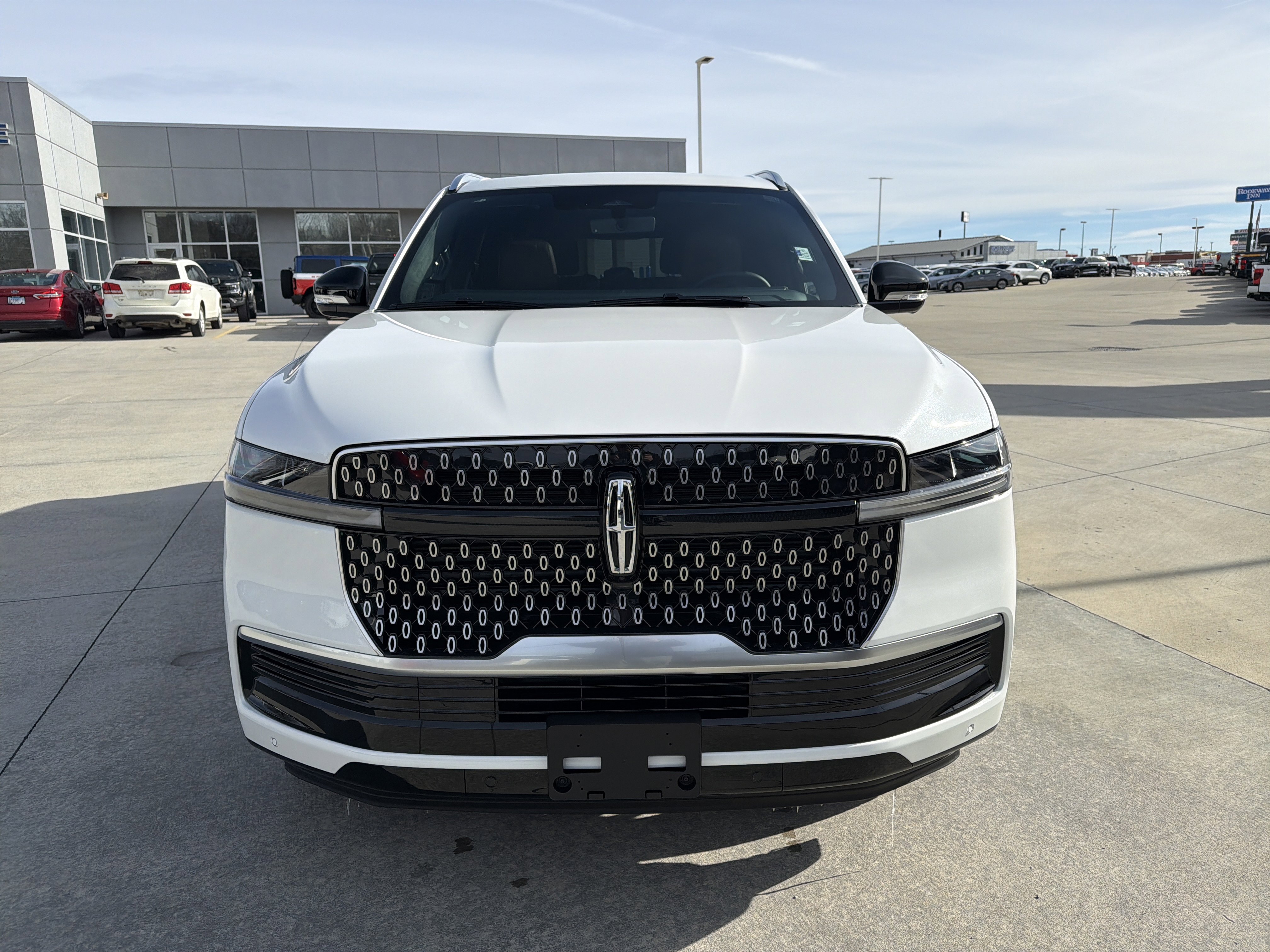 New 2026 Lincoln Navigator L Reserve image 2