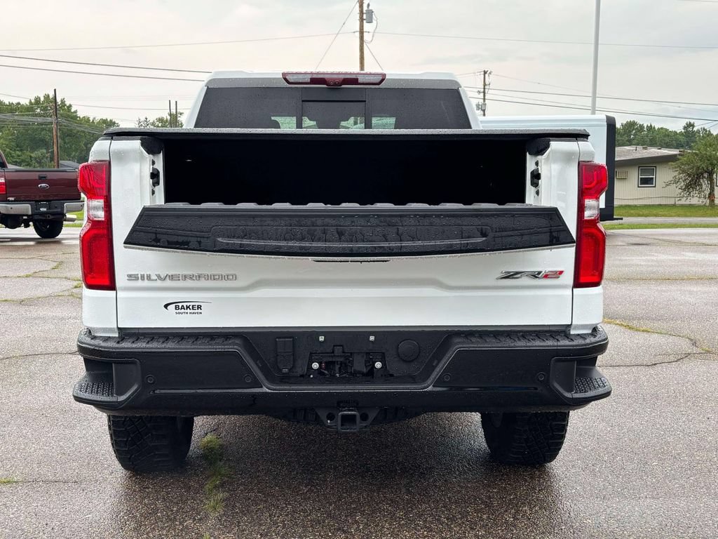 Used 2025 Chevrolet Silverado 1500 ZR2 w/ Technology Package AWD/4WD image 41