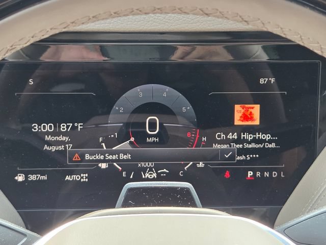 New 2026 GMC Yukon Denali w/ Denali Reserve Package AWD/4WD image 32