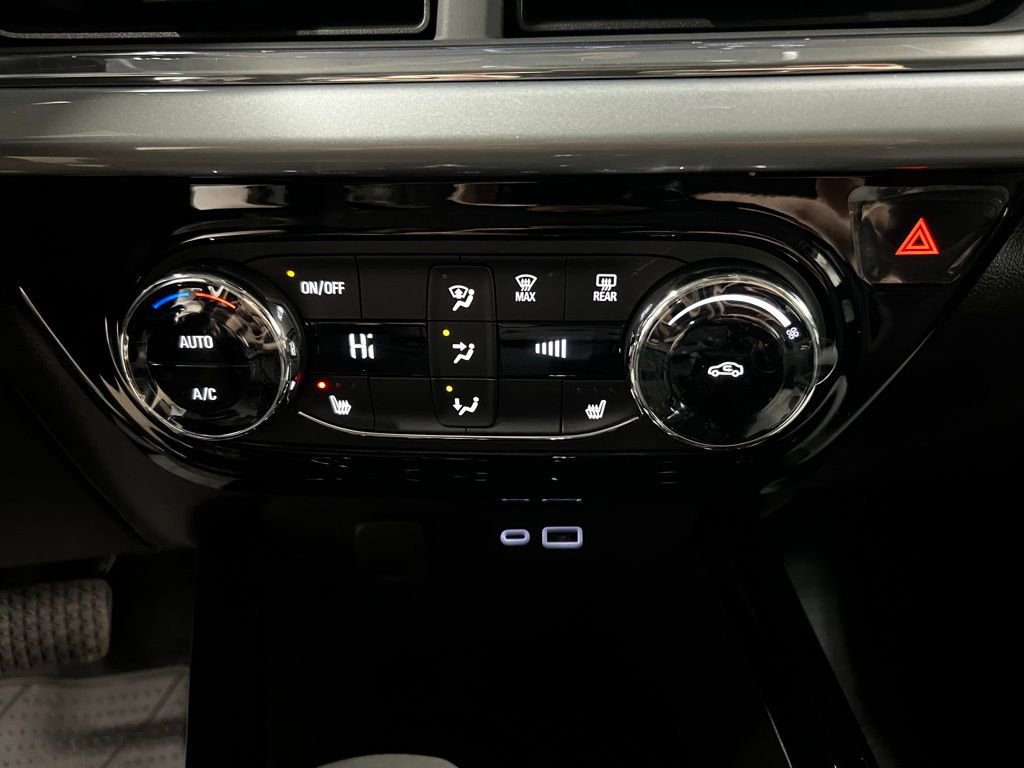 New 2026 Chevrolet Trax LT w/ Driver Confidence Package image 18