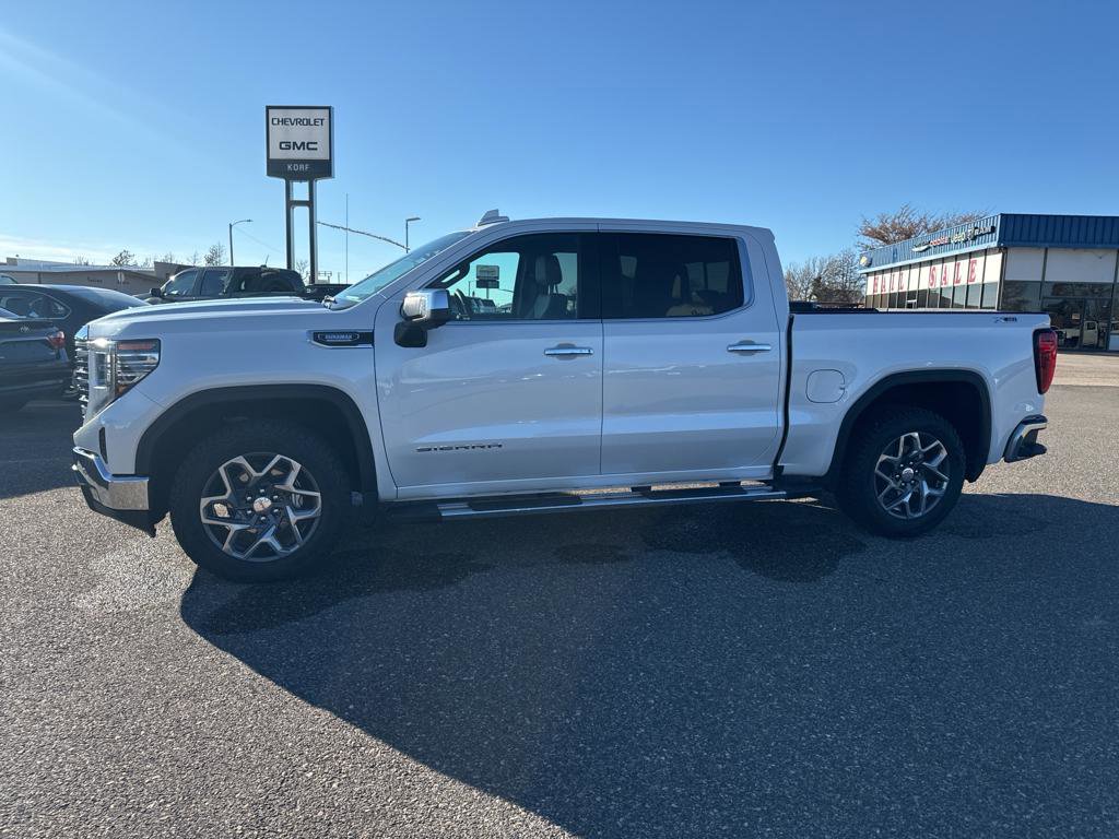 Used 2023 GMC Sierra 1500 SLT w/ SLT Premium Plus Package image 2