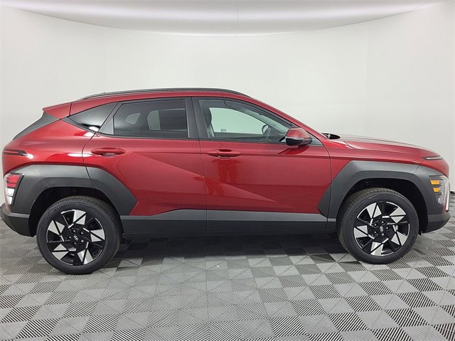 Certified 2025 Hyundai Kona SEL image 9