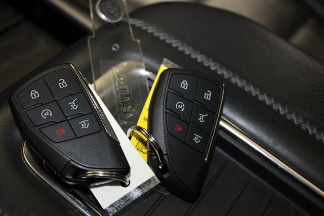 Used 2022 GMC Yukon XL Denali w/ Denali Premium Package image 22