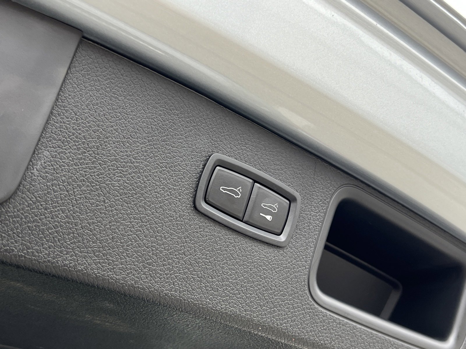 Certified 2025 Porsche Macan image 21