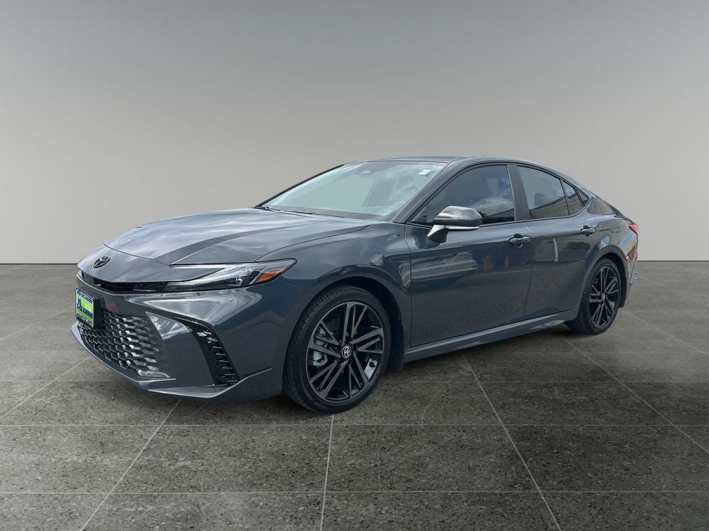 Used 2026 Toyota Camry XSE FWD image 3