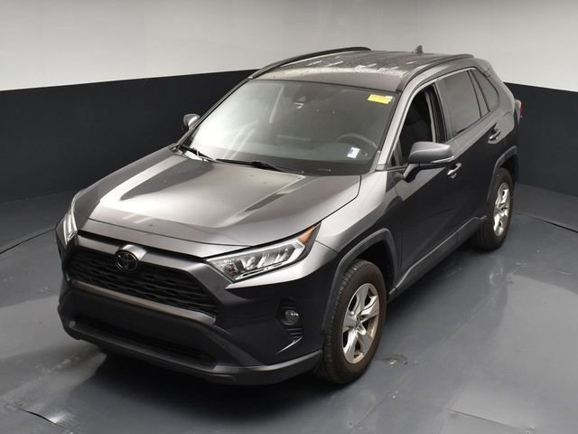 Used 2020 Toyota RAV4 XLE image 42