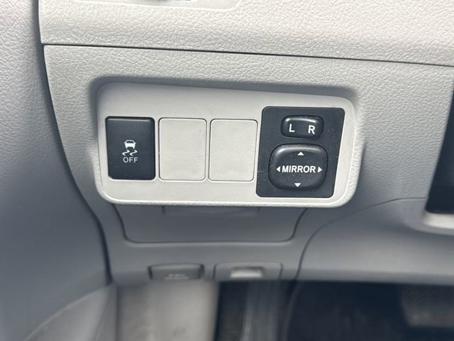 Used 2011 Toyota Corolla LE FWD image 29