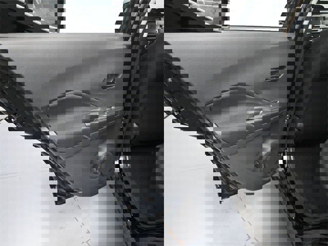 New 2025 Nissan Kicks Play S image 28