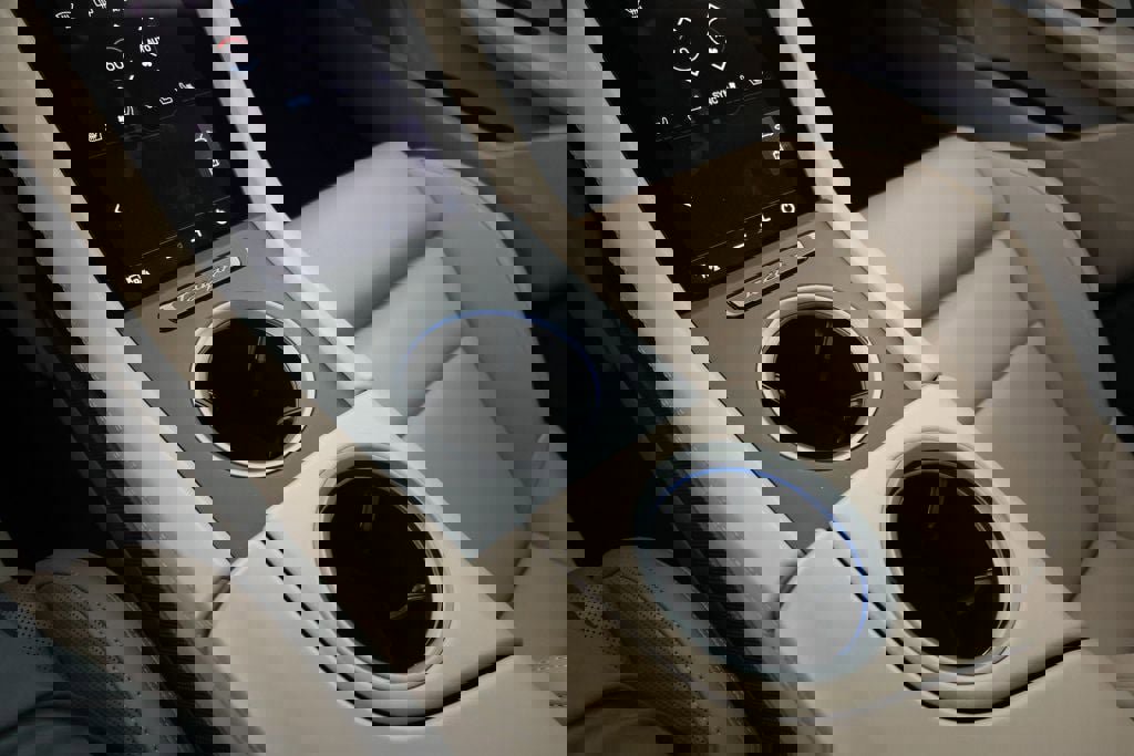 Used 2020 Porsche Taycan Turbo S image 15