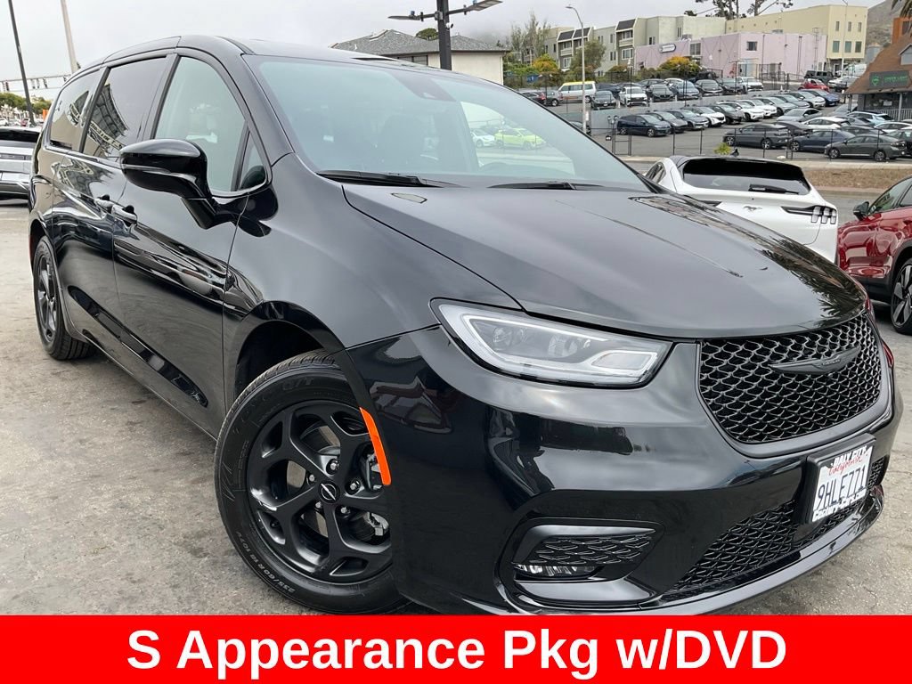 Used 2023 Chrysler Pacifica Limited w/ Uconnect Theater Family Group FWD image 1