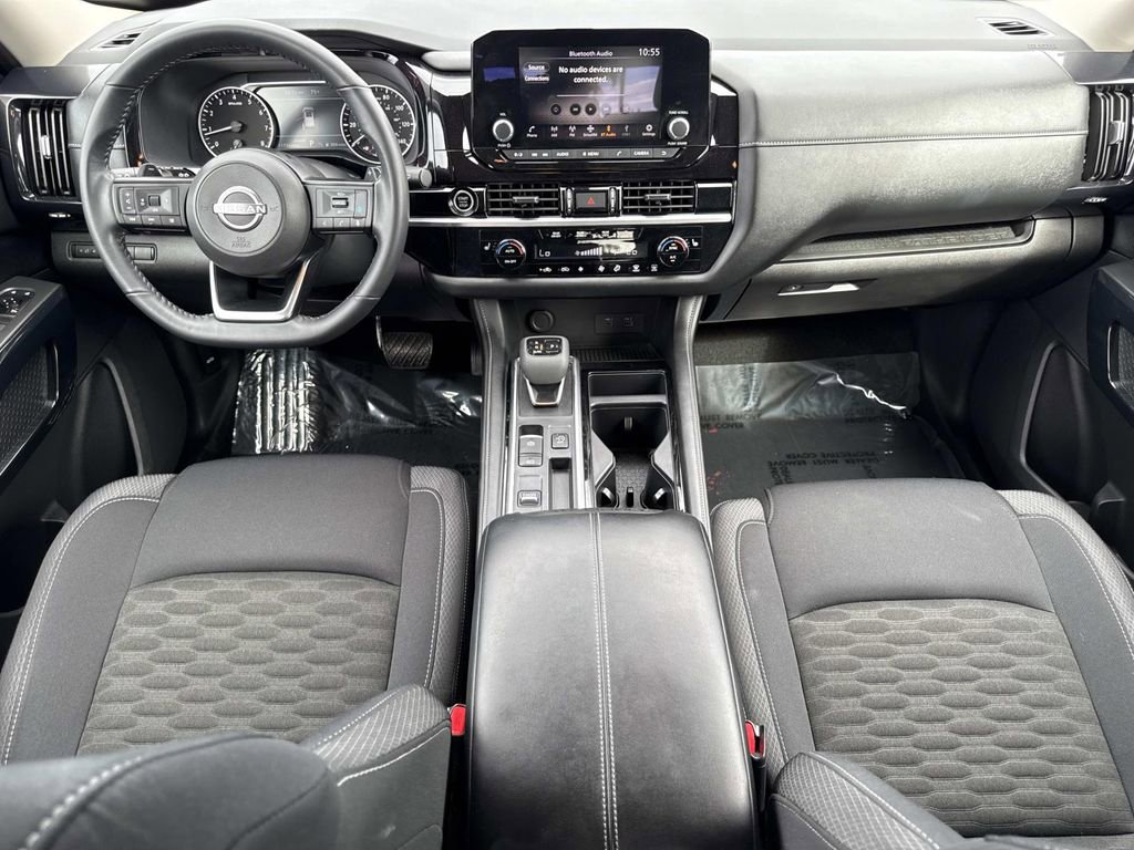 Certified 2024 Nissan Pathfinder SV image 17