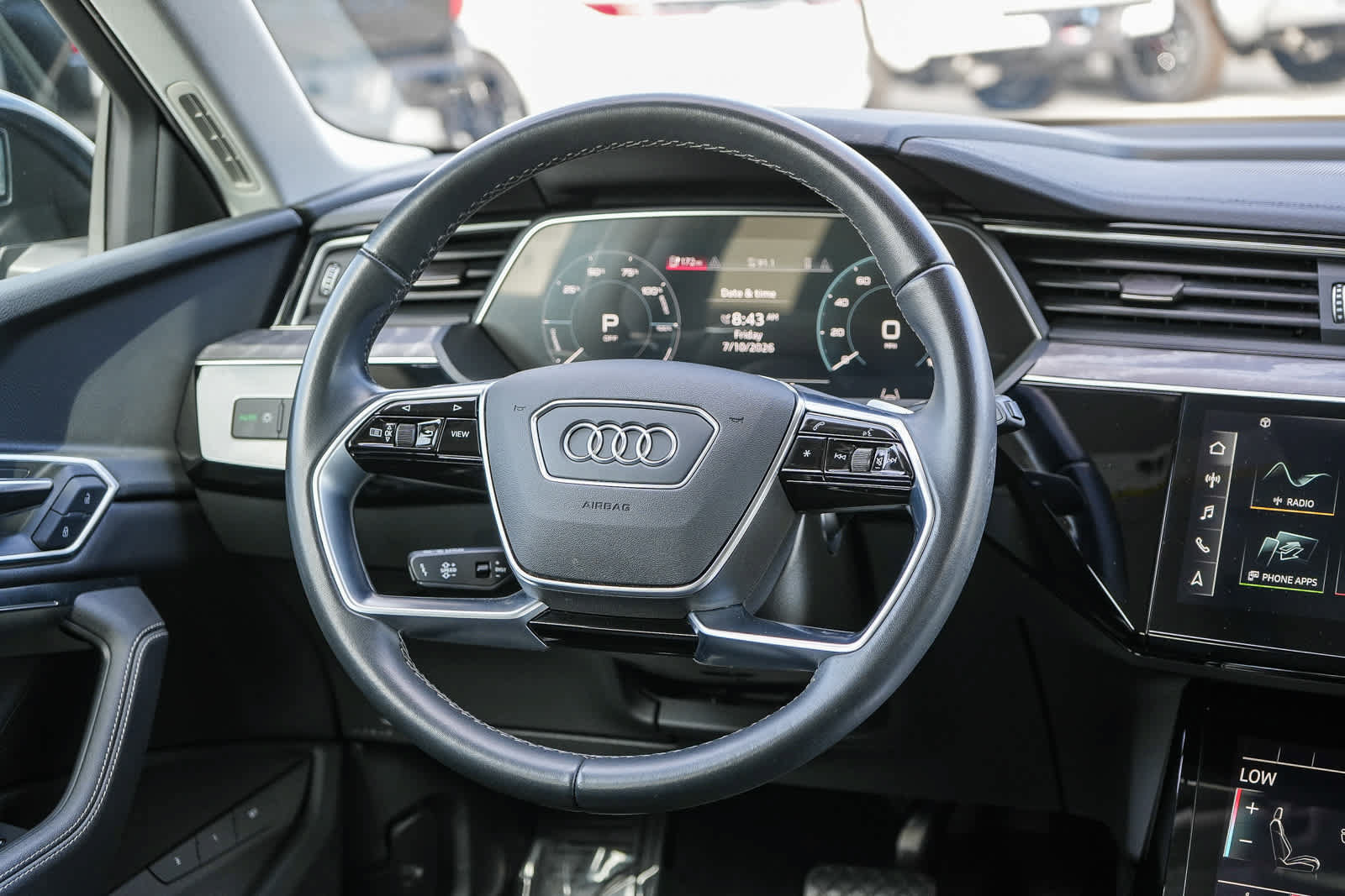 Used 2024 Audi Q8 e-tron Premium AWD/4WD image 20