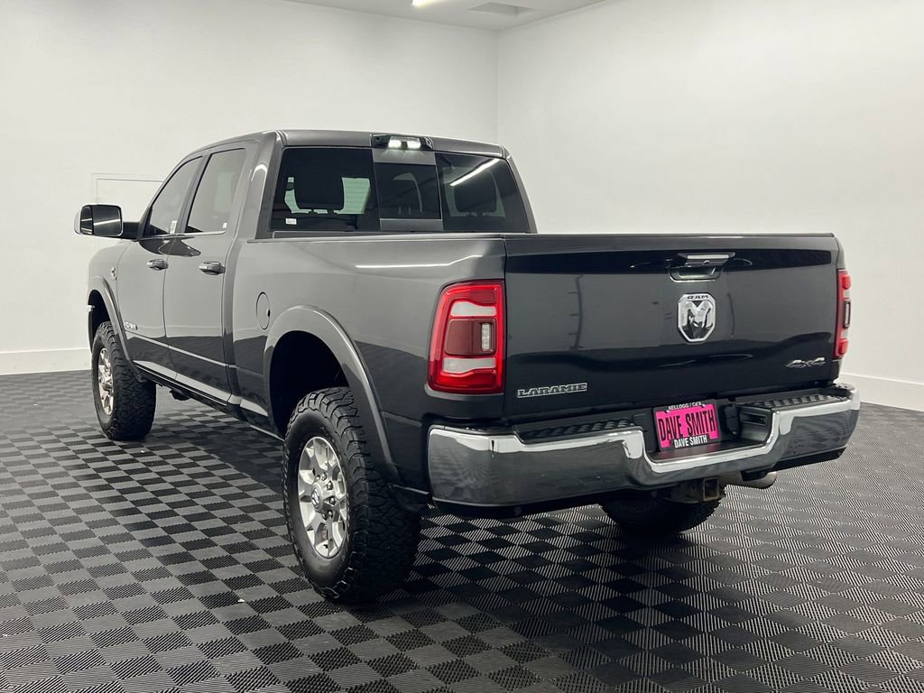 Used 2022 RAM 2500 Laramie w/ Chrome Appearance Group AWD/4WD image 3