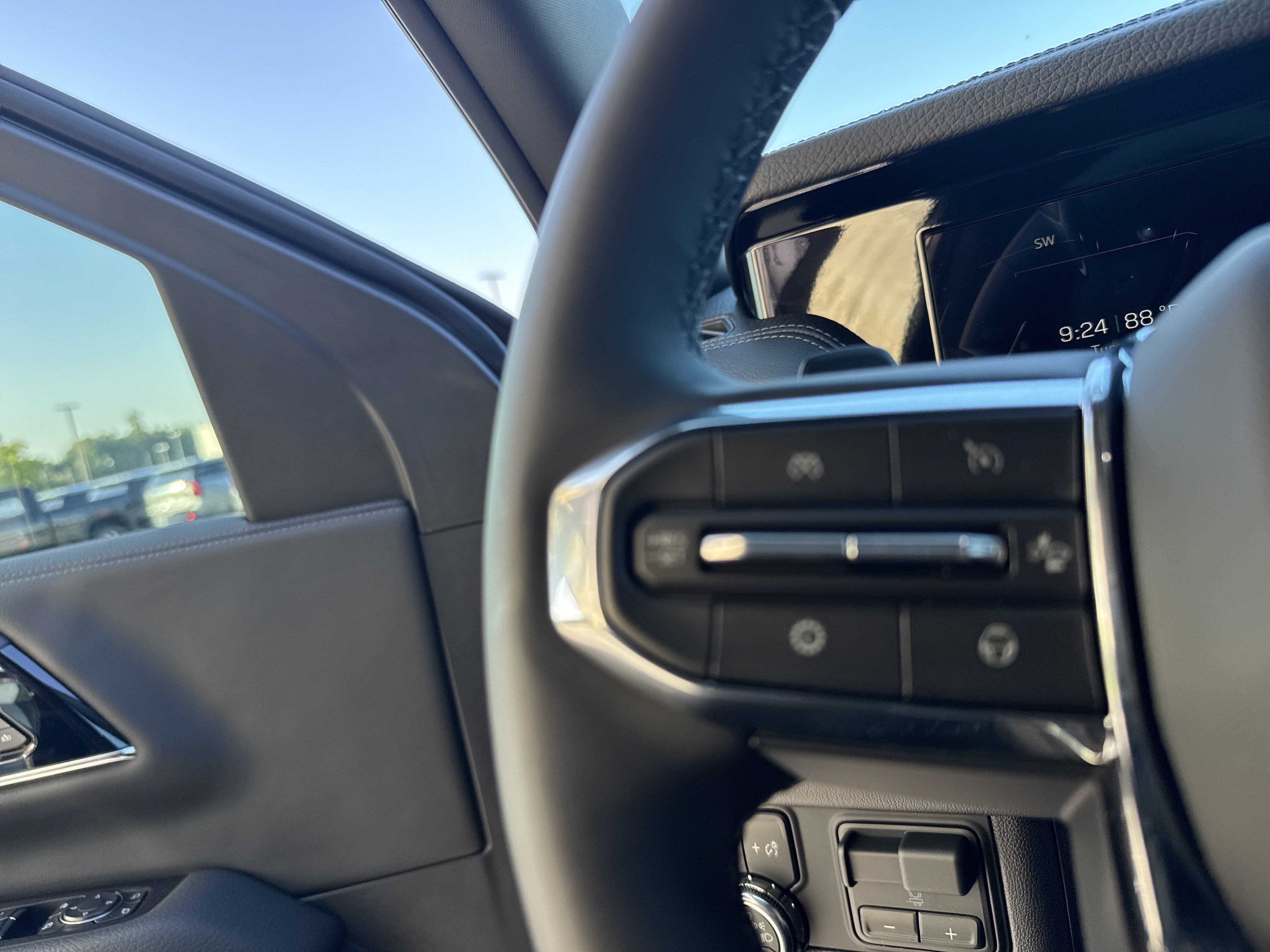 New 2026 GMC Yukon XL Denali w/ Denali Reserve Package RWD image 21