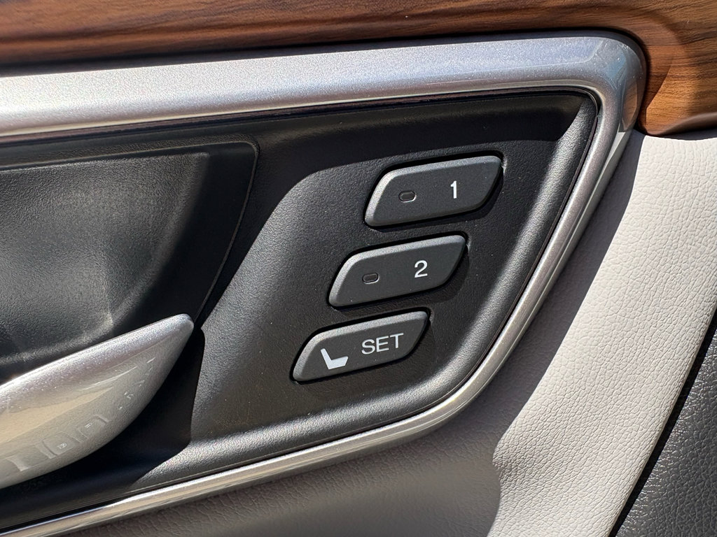 Certified 2020 Honda CR-V Touring image 11