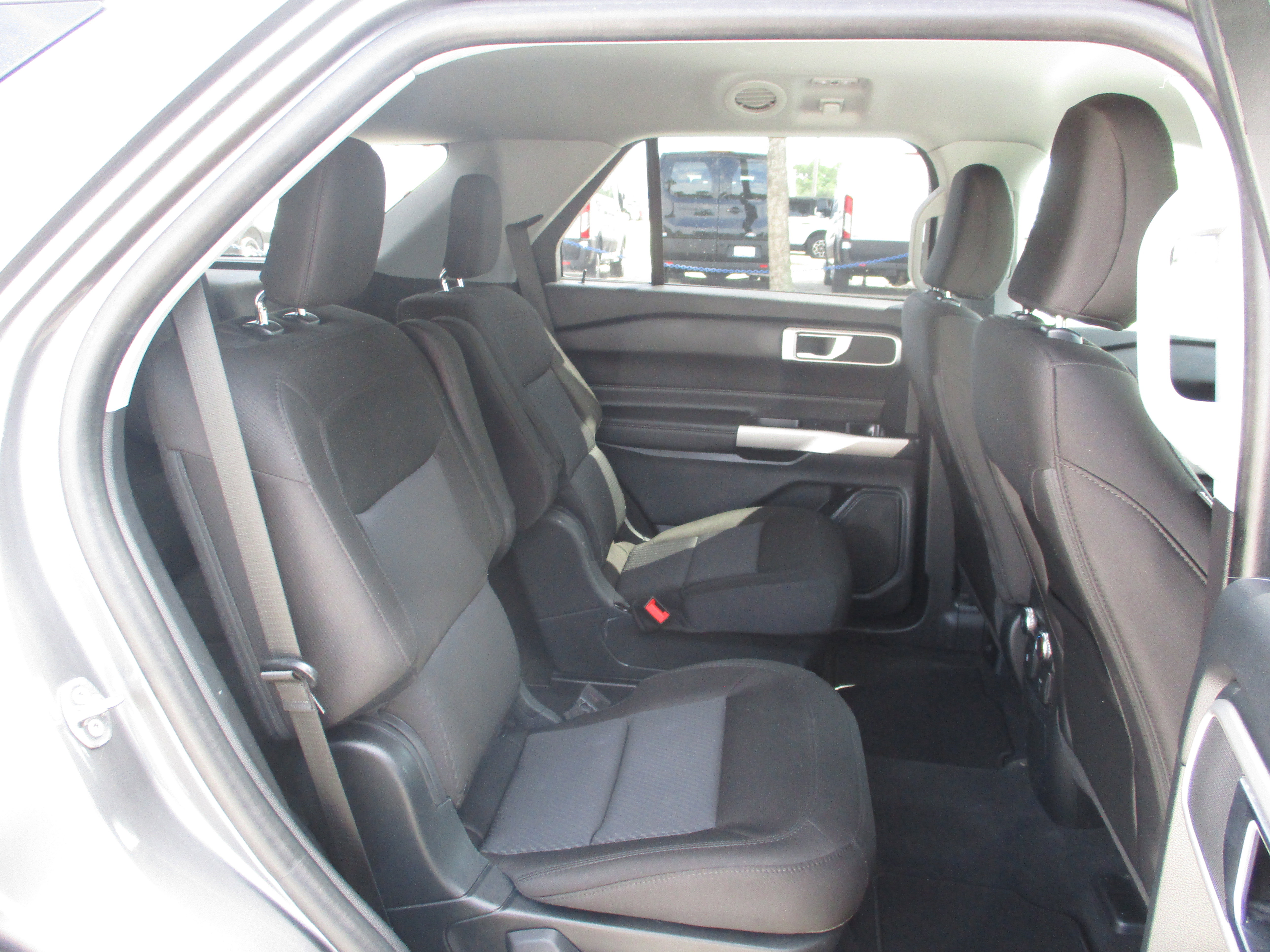 Certified 2022 Ford Explorer XLT AWD/4WD image 13