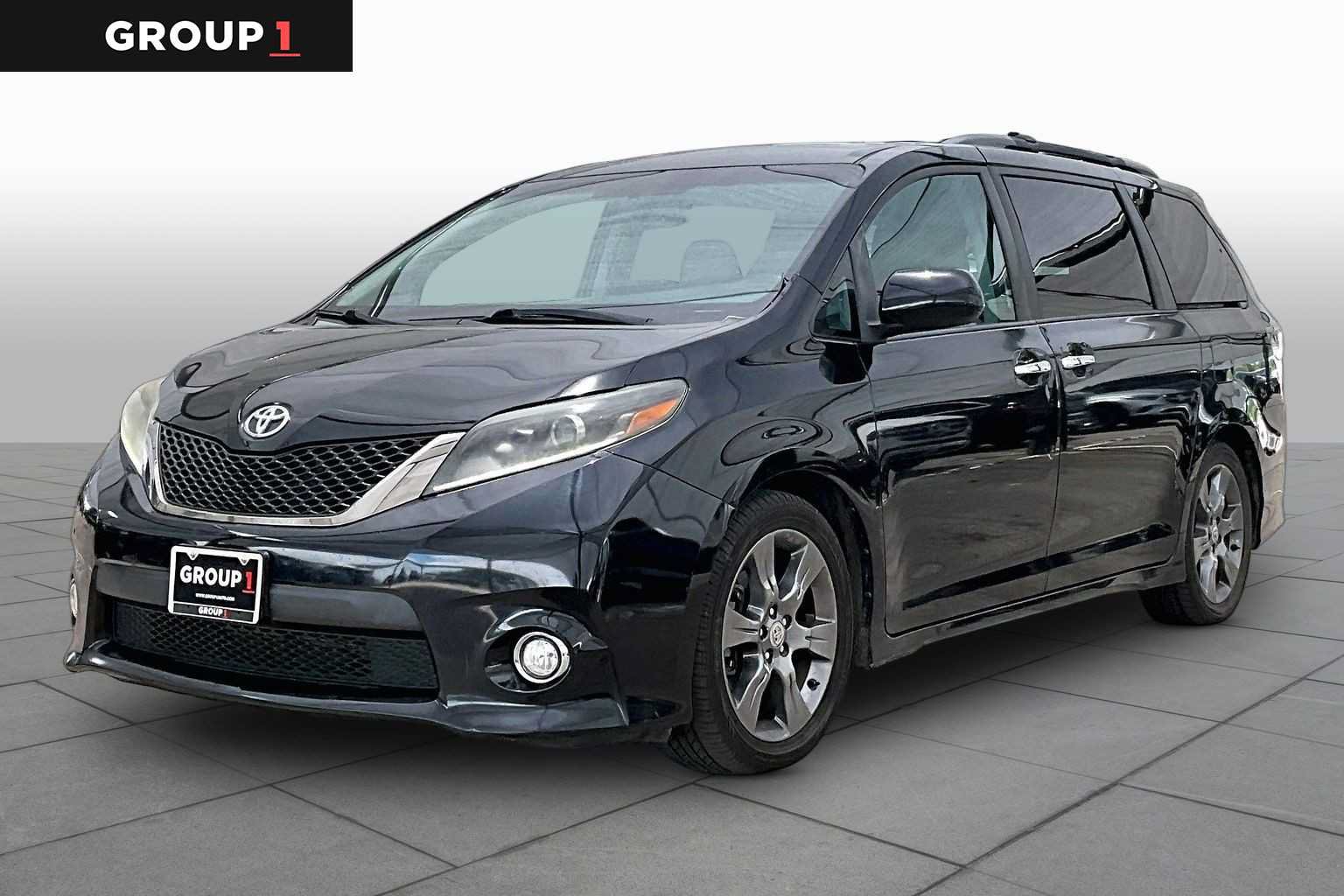 Used 2015 Toyota Sienna SE
