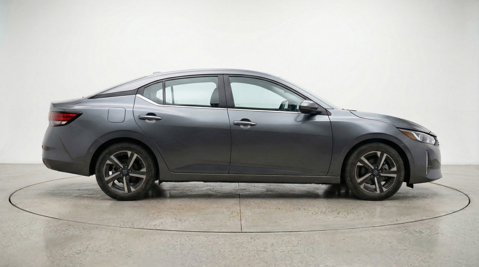 Used 2025 Nissan Sentra SV FWD image 11